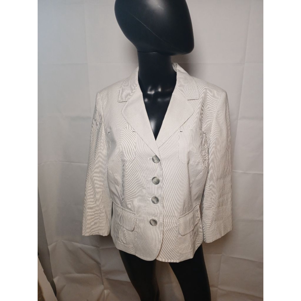 Ann Taylor Loft Vlazer jacket size 12